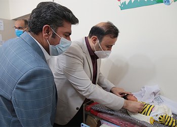 سرپرست دانشگاه علوم پزشکی بوشهر:
نگاه ویژه ای به تعالی و ارتقای کیفی خدمات ارائه شده در شبکه‌های بهداشت و درمان استان بوشهر داریم/ گزارش تصویری
