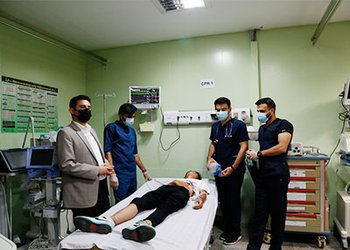 توسط معاون درمان به‌همراه تیم مدیریتی به صورت سرزده انجام شد؛
بازدید از اورژانس مرکز آموزشی درمانی شهدای خلیج فارس بوشهر در راستای بررسی وضعیت استقرار تیم احیا / گزارش تصویری