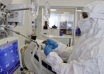 سرپرست دانشگاه علوم پزشکی بوشهر:
۶۰ بیمار کرونایی در بیمارستان‌های استان بوشهر بستری هستند/ ثبت یک فوتی جدید کرونایی