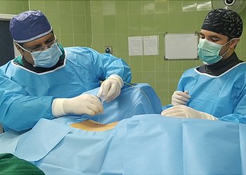 سرپرست بیمارستان شهید صادق گنجی برازجان خبر داد؛
درمان بیرون‌زدگی دیسک مهره های کمر با انجام عمل لیزر برای اولین بار در استان بوشهر انجام شد