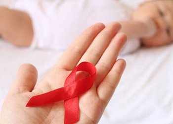 کارشناس واحد بیماری‌های واگیر دشتستان:
زوجین مبتلا به اچ.آی.وی با اقدامات درمانی به‌موقع می‌توانند فرزند آوری سالم داشته باشند