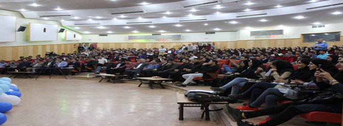 به مناسبت روز میلاد حضرت علی‌اکبر(ع) و روز جوان: ایین گرامیداشت روز جوان در دانشگاه کردستان برگزار شد