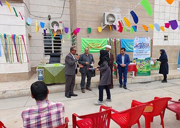 توسط مرکز بهداشت شهرستان بوشهر صورت گرفت:
قدردانی از کارکنان دارای بیشتر از ۳ فرزند در راستای ترویج فرهنگ فرزندآوری
