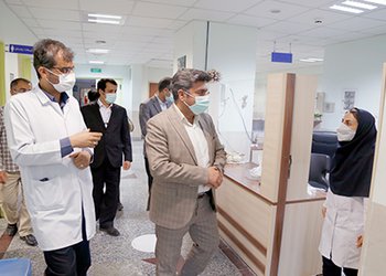 رئیس دانشگاه علوم پزشکی بوشهر:
۲۰۰۰ نفر از خدمات درمانی در بیمارستان امام هادی (ع) دیر در ۱۰ روز گذشته بهره‌مند شده‌اند/گزارش تصویری