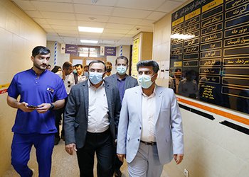 رئیس دانشگاه علوم پزشکی بوشهر:
۷۰۰۰ نفر از خدمات بیمارستان شهید گنجی برازجان در ایام نوروز بهره‌مند شده‌اند/ گزارش تصویری