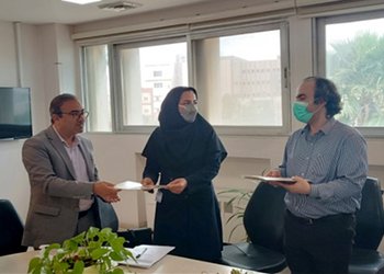 بازدید نوروزی تیم معاونت درمان دانشگاه علوم پزشکی بوشهر از بیمارستان سلمان فارسی تامین اجتماعی/ تیم اعضای پیوند بیمارستان تقدیر شدند