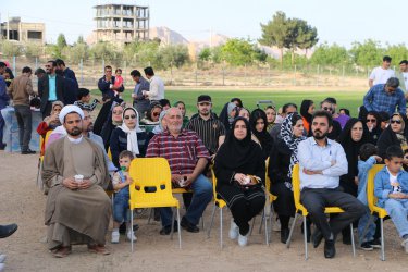 همایش پیاده روی خانوادگی کارکنان دانشگاه علوم پزشکی برگزار شد