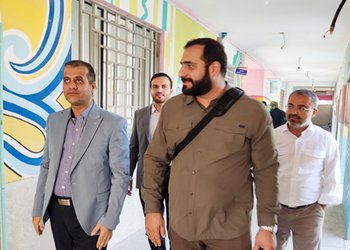 به نمایندگی از رئیس دانشگاه علوم پزشکی بوشهر؛
مشاور اجرایی و رئیس حوزه ریاست دانشگاه از خدمات گروه جهادی راه سلیمانی در شهرستان دیر بازدید کرد