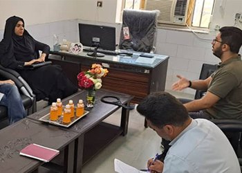 رییس شبکه بهداشت و درمان شهرستان دشتستان؛
پزشکان نقش مهمی در ارتقا سلامت مردم و پیشگیری از بیماری‌ها دارند