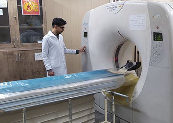 در سه‌ماهه نخست سال ۱۴۰۲؛
۱۳ هزار بیمار از خدمات بخش تصویربرداری بیمارستان شهید گنجی برازجان بهره‌مند شده‌اند