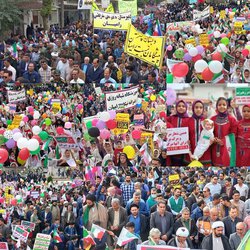 حضور مدافعان سلامت رامیان در مراسم راهپیمایی یوم الله ۱۳ آبان