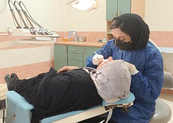 رئیس شبکه بهداشت و درمان دیلم خبر داد؛
واحد دندانپزشکی مرکز شهید حسینی زاده بندر امام حسن (ع) راه‌اندازی شد
