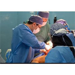 انجام عمل جراحی توتال آرتروپلاستی (تعویض کامل ) مفصل ران و لگن در بیمارستان آیت اله طالقانی (ره)