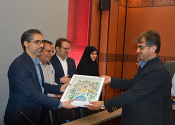 در جلسه شورای اداری شهرستان دیر؛
مراسم تکریم و معارفه سرپرست بیمارستان امام هادی (ع) شهرستان دیر برگزار شد/ گزارش تصویری 