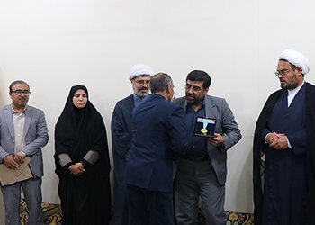 فرماندار تنگستان:
پروژه‌ای در بنه گز تنگستان به یاد جلیل حسینی اهداکننده عضو احداث خواهد شد
