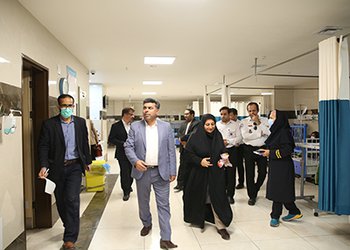 در ادامه بازدیدهای عیدانه ۱۴۰۳ ؛
رئیس دانشگاه علوم پزشکی بوشهر از مراکز درمانی و اورژانس ۱۱۵ استان بوشهر بازدید کرد/ گزارش تصویری