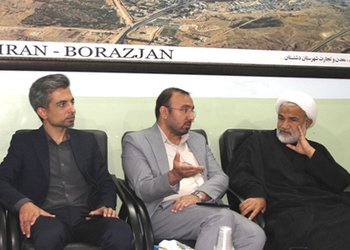 رئیس بیمارستان شهید گنجی برازجان:
مسئولین شهرستان دشتستان به‌صورت ویژه از حوزه سلامت حمایت می‌کنند