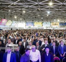 شکوه حضور | اجتماع سه هزار نفری دانشگاهیان دانشگاه تهران در مصلی