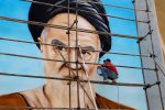 اتمام بازسازی دیوارنگاره مزین به تصاویر امامین انقلاب