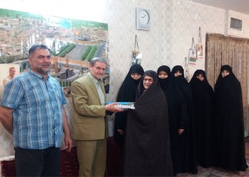 دیدار مشاور وزیر علوم در امور ایثارگران با خانواده دانشجوی شهید مجید زواشکیانی و جانباز مهدی نعمتی