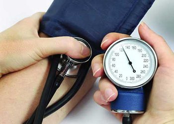 ۵۰ درصد از افراد مبتلابه بیماری فشارخون از وضعیت خود بی‌اطلاع هستند/ لزوم مراقبت دوره‌ای