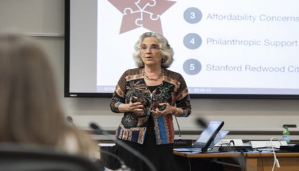 Provost presents budget plan at Faculty Senate