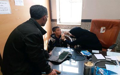 در ۲ روز حضور خیرخواهانه پزشکان در مناطق زلزله زده استان صورت گرفت ؛ ویزیت رایگان ۲۴۵ نفر در مناطق زلزله زده استان