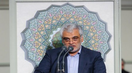 رئیس دانشگاه آزاد اسلامی استان تهران مطرح کرد: تبیین تخصصی مفاهیم، جایگاه و جهت‌گیری دانشگاه  در دیدار استادان با رهبری