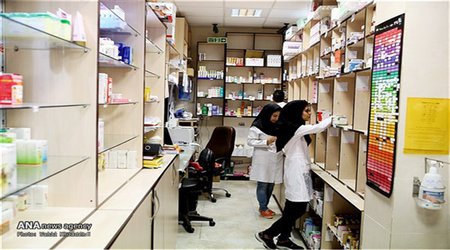 تلاش ۳۳ ساله دانشگاه آزاد اسلامی در عرصه داروسازی و علوم دارویی