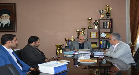 گزارش تصویری - دیدار دکتر ملک نژاد ریاست دانشگاه با رئیس واحد الکترونیک دانشگاه آزاد اسلامی