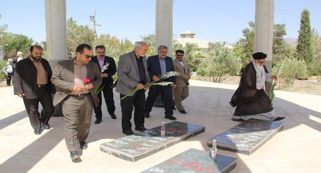 گزارش تصویری-برگزاری آیین معارفه سرپرست جدید واحد کاشمر با حضور ریاست دانشگاه آزاد استان، امام جمعه محترم و فرماندار محترم کاشمر