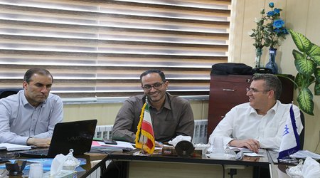 با این فرمان پیش بریم تا اعلام وضعیت قرمز چیزی نمانده/ تمام تلاشمان این است ریالی از حقوق و مزایای همکاران کم نشود