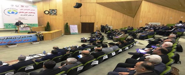 دکتر اسکندر زند  در  آیین گشایش سومین کنفرانس ملی پدافند غیرعامل در بخش کشاورزی : تمام لایه های بخش کشاورزی از ارکان قدرت هستند و باید مورد توجه ویژه و حسابگرانه قرار گیرند.