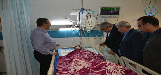 عیادت استاندار کردستان از بازماندگان حادثه ترمینال سنندج