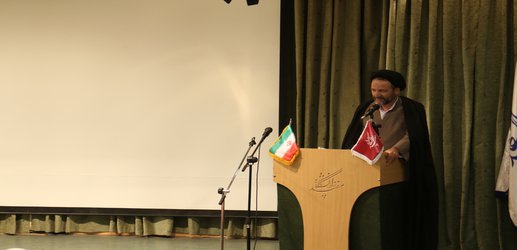 جشن دانش آموختگی دانشجویان رشته اقتصاد (ورودی ۱۳۹۳) دانشگاه مفید برگزار شد.