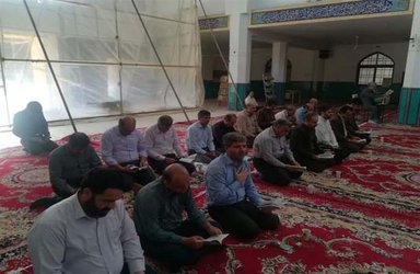 برگزاری مراسم پرفیض قرائت زیارت عاشورا در مسجد دانشگاه یزد
