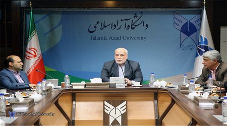 دانشگاه آزاد اسلامی برای رسیدن به اقتصاد دانش بنیان نیازمند عزم جمعی و هم‌افزایی جهادی است
