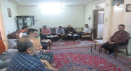 پرسنل مرکز بهداشت سمنان به عیادت فرزند همکار علیرضا جواهری رفتند. 