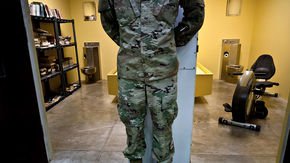 U.S. psychology group set to modify rules on interactions with military detainees