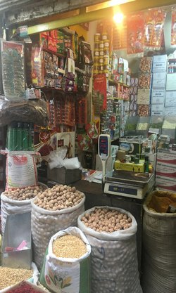 گشت ویژه بازرسی از عطاری های سطح شهر