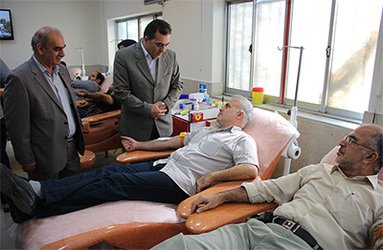 بازدید دکتر جلالی رئیس دانشگاه علوم پزشکی بابل از سازمان انتقال خون بابل