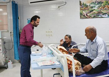 سرپرست شبکه بهداشت و درمان تنگستان:
تغییر نگرش به اهدای خون در جامعه ضروری است
