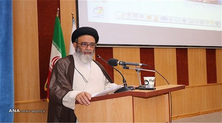 نماینده ولی‌فقیه در آذربایجان‌شرقی:
نهضت مشروطه نخستین انقلاب مشروعه ملت ایران است/ مسئولان پاسخگوی نگرانی مردم باشند