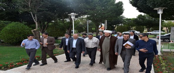 بازدید رییس کمیسیون دائمی هیات امنای دانشگاه  شهرکرد از دانشگاه