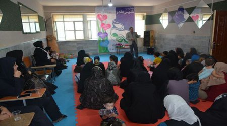 تغذیه با شیر مادر زیربنای زندگی سالم است