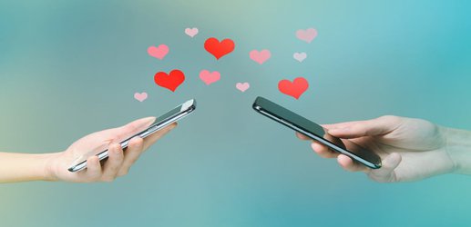 ‘Hey’: short messages are the best dating site strategy, study says