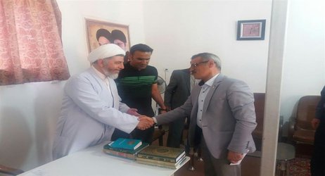 برگزاری نشست دکتر عرب آرادانی با امام جمعه ایوانکی درخصوص مسائل بهداشتی 