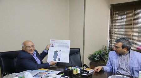 در دیدار با مدیر مسئول روزنامه فرهیختگان مطرح شد:
   
   دکتر ابطحی :نقش تاثیر گذار رسانه در ارتقاء سطح سلامت جامعه انکار ناپذیر است .