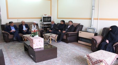 دیدار هیات رئیسه دانشگاه آزاد اسلامی نجف آباد با خانواده شهدا