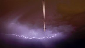 Where will lightning strike next? A new model could help pilots avoid dangerous storms